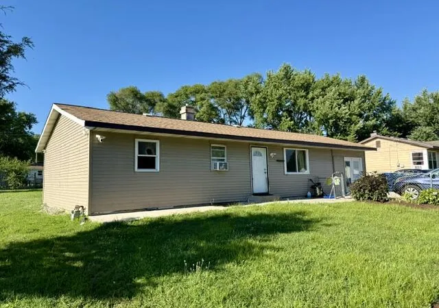 Photo 2 of Single family home for sale at 2431 Lawrence Dr, Benton Harbor, MI 49022 | MLS# 69026036674 | Listing updated on 2026-07-25