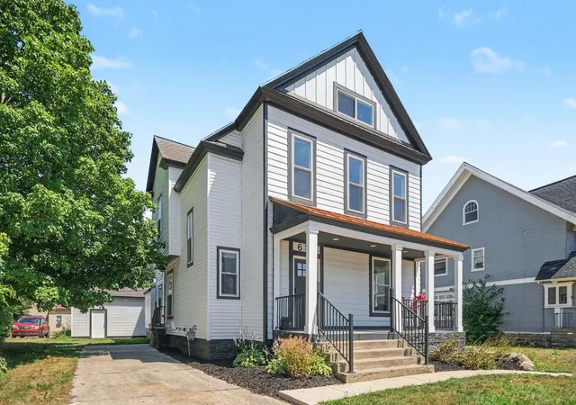 Photo 2 of Single family home for sale at 614 Fairview Ave Ne, Grand Rapids, MI 49503 | MLS# 65026036686 | Listing updated on 2026-09-20