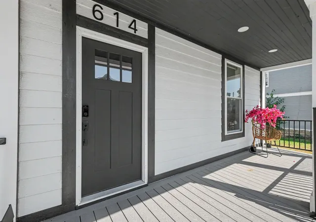 Photo 3 of Single family home for sale at 614 Fairview Ave Ne, Grand Rapids, MI 49503 | MLS# 65026036686 | Listing updated on 2026-09-20