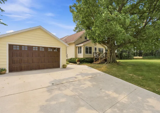 Photo 3 of Single family home for sale at 7815 Hibma Rd, Marion, MI 49665 | MLS# 78080071190 | Listing updated on 2026-07-19