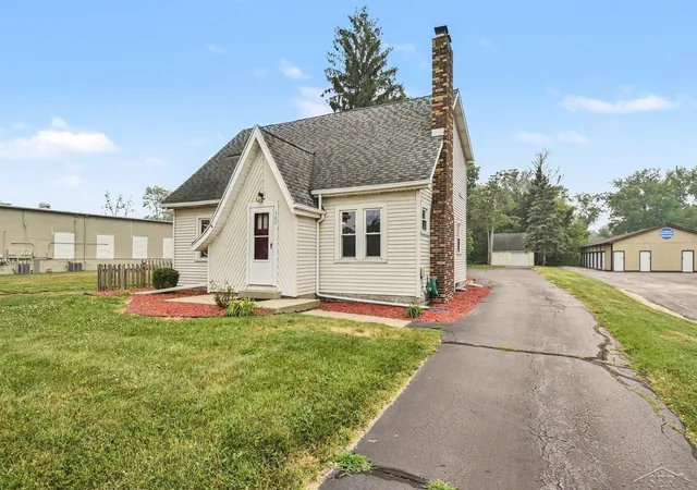 1st image of 380 S Main St, Tittabawassee Township Saginaw, MI 48623 | MLS# 61050215222