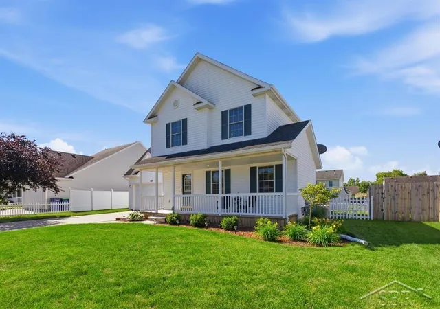 1st image of 10175 Dove Dr, Freeland, MI 48623 | MLS# 61050215226