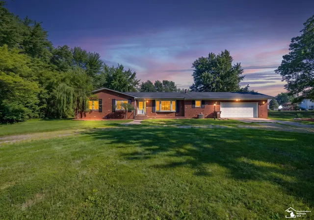 1st image of 1810 Whipple St, Carleton, MI 48117 | MLS# 57050215234