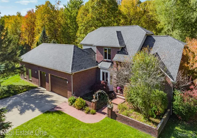 Photo 1 of Sale Pending at 4606 Rue De Carolyn, Oxford, MI 48370 | MLS# 20261055224 | Listing updated on 2026-10-26