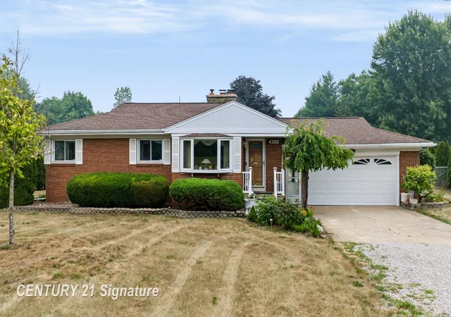 Photo 1 of Sale Pending at 4386 N Elms Rd, Flushing, MI 48433 | MLS# 5050215251 | Listing updated on 2026-09-11