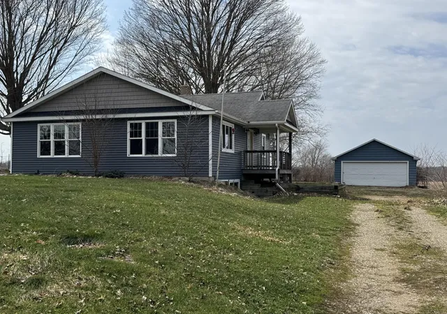 1st image of 13512 S 42nd St, Vicksburg, MI 49097 | MLS# 64026036726