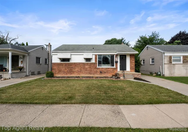 3rd image of 15110 Drake St, Southgate, MI 48195 | MLS# 20261055229