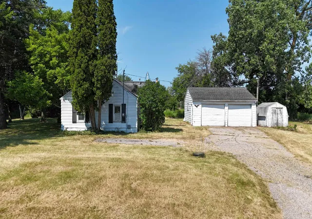 1st image of 3126 W Remus Rd, Mount Pleasant, MI 48858 | MLS# 79080071194