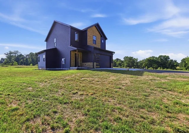 2nd image of 11427 Heintzelman Rd Ne, Rockford, MI 49341 | MLS# 65026036735