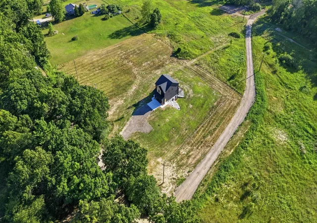 5th image of 11427 Heintzelman Rd Ne, Rockford, MI 49341 | MLS# 65026036735