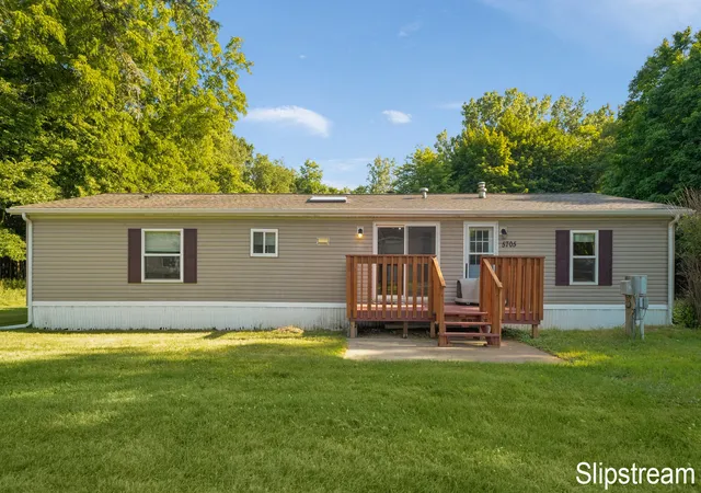 1st image of 5705 E Riverside Dr, Lyons, MI 48851 | MLS# 65026036745