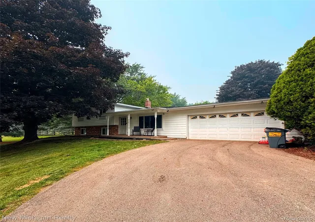 Single family home for sale at 12335 Erika St, Hartland, MI 48353 | MLS# 20261055271