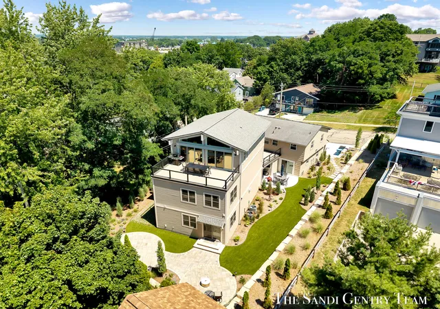 Photo 1 of Single family home for sale at 215 S 1st Street, Grand Haven, MI 49417 | MLS# 71026036764 | Listing updated on 2026-08-11
