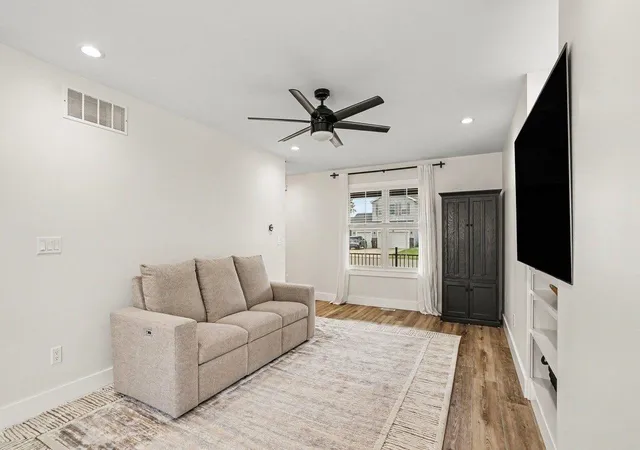 3rd image of 5113 Bridle Ln, Mount Pleasant, MI 48858 | MLS# 79080071201