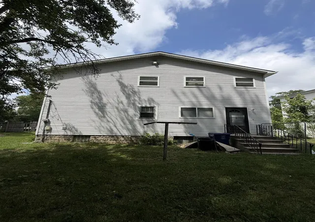 Photo 1 of Sale Pending at 426 Dell Ave, Flint, MI 48507 | MLS# 5050215282 | Listing updated on 2026-07-18