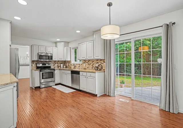 Photo 4 of Single family home for sale at 760 Brookridge Dr, Muskegon, MI 49441 | MLS# 71026036783 | Listing updated on 2026-09-08