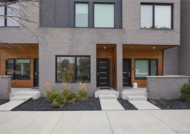 Listing Photo 4 - Condo for sale in building located at 3305 Cochrane St, Detroit, MI 48208