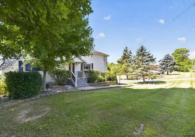 2nd image of 12931 Beecher Rd, Hudson, MI 49247 | MLS# 56050215293