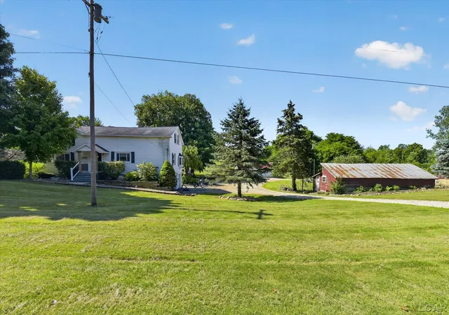3rd image of 12931 Beecher Rd, Hudson, MI 49247 | MLS# 56050215293