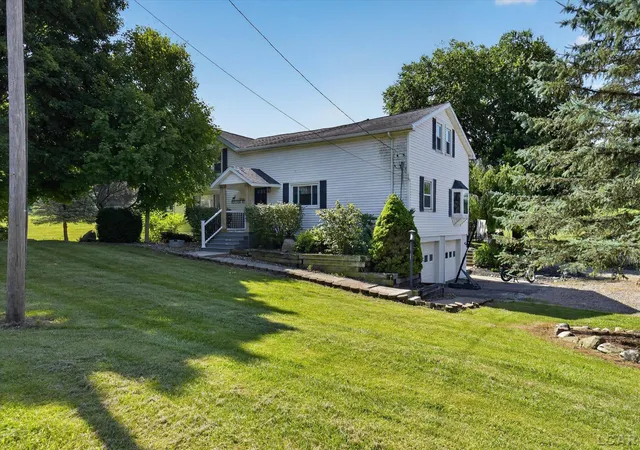 5th image of 12931 Beecher Rd, Hudson, MI 49247 | MLS# 56050215293