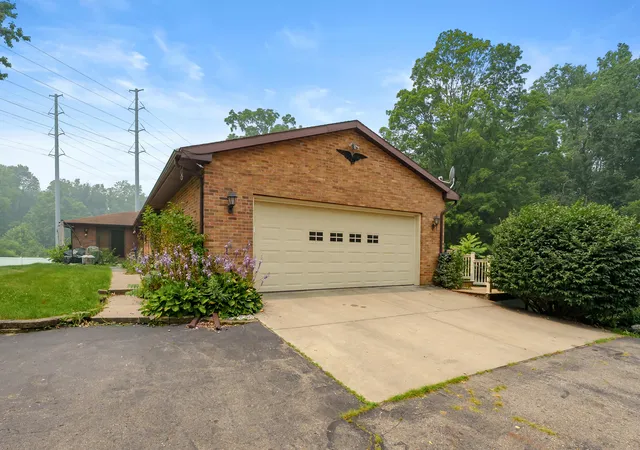 42nd image of 2651 S 4th St, Kalamazoo, MI 49009 | MLS# 66026036800
