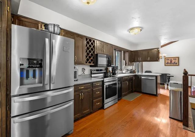 5th image of 2651 S 4Th St, Kalamazoo, MI 49009 | MLS# 66026036800