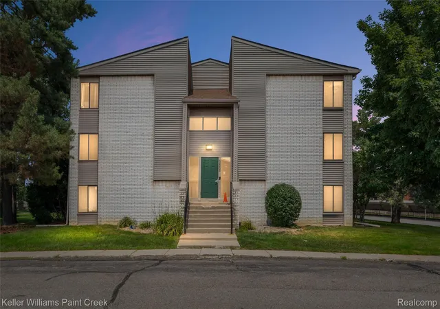 Photo 18 of Condo for sale at 32005 W 12 Mile Rd #205, Farmington Hills, MI 48334 | MLS# 20261055315 | Listing updated on 2026-07-25