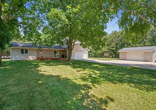 3rd image of 9064 E M20, Hesperia, MI 49421 | MLS# 67026036808