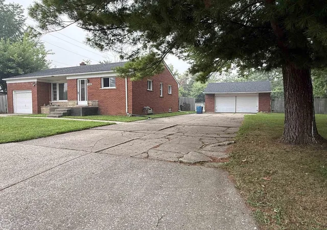 Photo 1 of Sale Pending at 13490 Brainwood St, Warren, MI 48089 | MLS# 58050215304 | Listing updated on 2026-07-21
