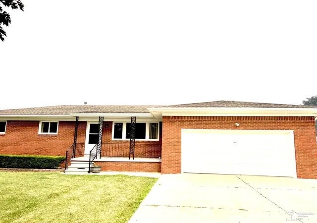 Photo 1 of Single family home for sale at 901 Huber Dr, Monroe, MI 48162 | MLS# 57050215310 | Listing updated on 2026-08-20