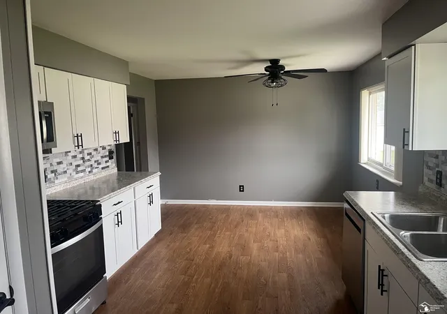 Photo 3 of Single family home for sale at 901 Huber Dr, Monroe, MI 48162 | MLS# 57050215310 | Listing updated on 2026-08-20