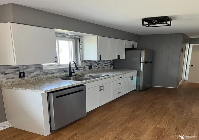 Photo 4 of Single family home for sale at 901 Huber Dr, Monroe, MI 48162 | MLS# 57050215310 | Listing updated on 2026-08-20
