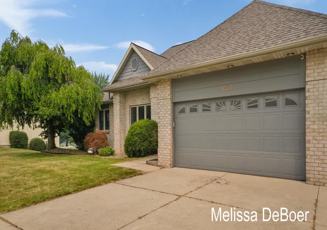3rd image of 1507 Joseph Ln, Hudsonville, MI 49426 | MLS# 65026036820