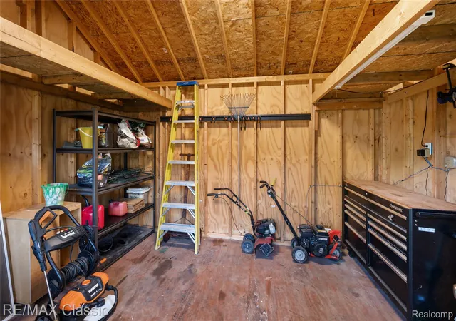 38th image of 36159 W Lyman Rd, Farmington Hills, MI 48331 | MLS# 20261055355