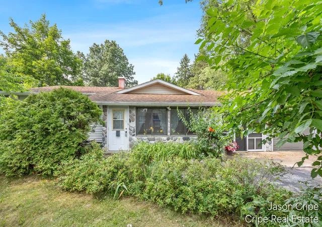 1st image of 928 E Brierwood St, Greenville, MI 48838 | MLS# 65026036844