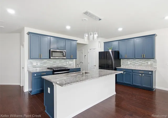 Photo 3 of Condo for sale at 4782 Broomfield Way, Lake Orion, MI 48359 | MLS# 20261055383 | Listing updated on 2026-09-10
