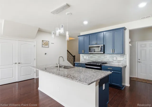 Photo 4 of Condo for sale at 4782 Broomfield Way, Lake Orion, MI 48359 | MLS# 20261055383 | Listing updated on 2026-09-10