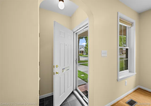 Photo 3 of Single family home for sale at 23035 Marlboro St, Dearborn, MI 48128 | MLS# 20261055394 | Listing updated on 2026-08-22
