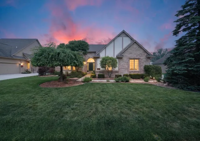 1st image of 4379 Chablis Dr, Sterling Heights, MI 48314 | MLS# 58050215326