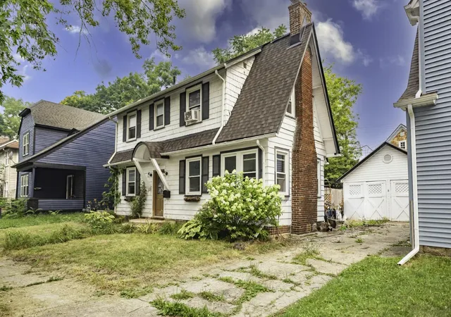 3rd image of 960 W Cross St, Ypsilanti, MI 48197 | MLS# 81026036861