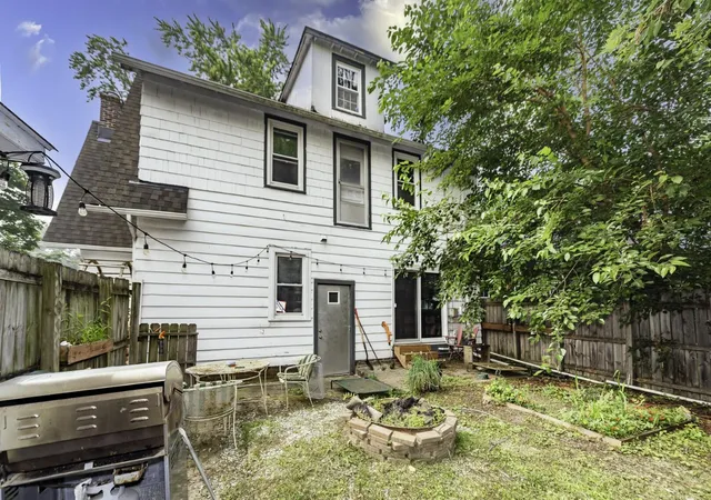 5th image of 960 W Cross St, Ypsilanti, MI 48197 | MLS# 81026036861