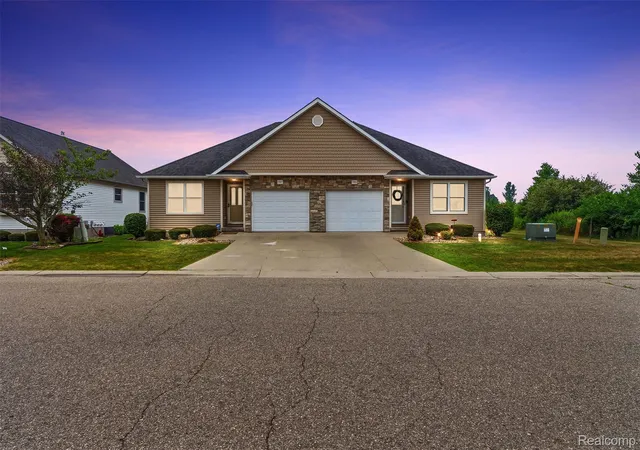 Photo 1 of Sale Pending at 7027 Stratford Ln, Flushing, MI 48433 | MLS# 20261055411 | Listing updated on 2026-07-26