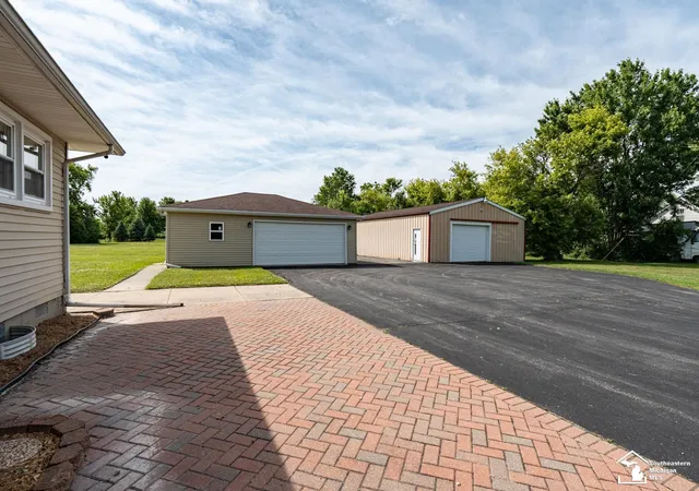 Photo 2 of Single family home for sale at 5848 Leroux Rd, Newport, MI 48166 | MLS# 57050215334 | Listing updated on 2026-07-27