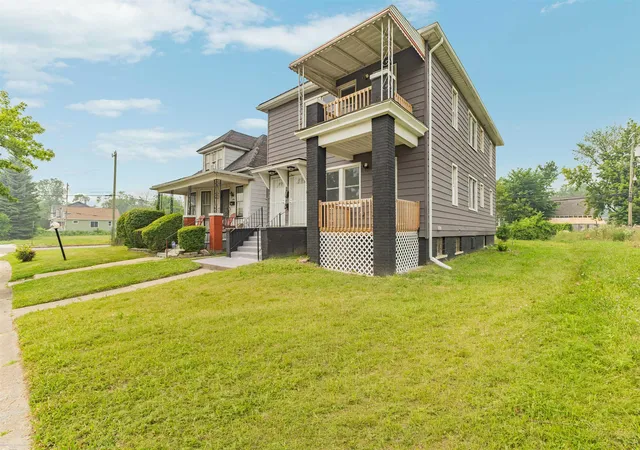 Listing Photo 3 - Condo for sale in building located at 5392 Seebaldt St, Detroit, MI 48204