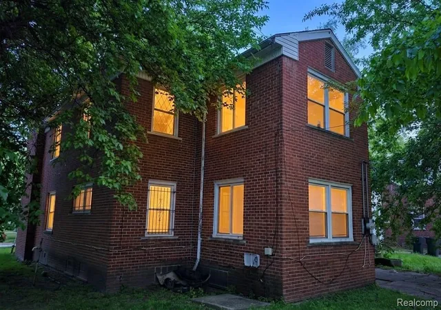 Photo 2 of Multi family home for sale at 20487 Stratford Rd, Detroit, MI 48221 | MLS# 20261055432 | Listing updated on 2026-07-19
