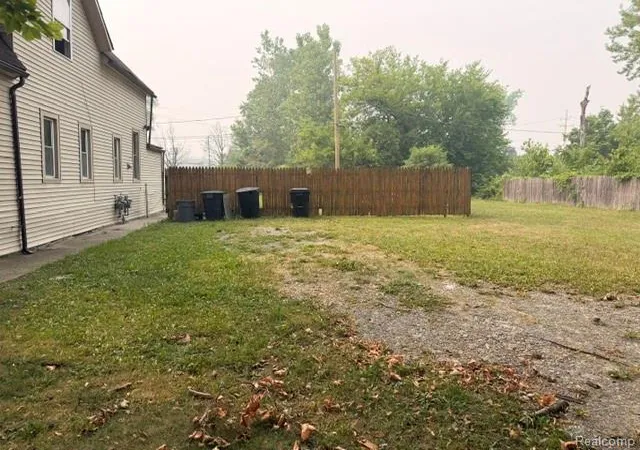 Photo 4 of Single family home for sale at 3671 Zender Pl, Detroit, MI 48207 | MLS# 20261055447 | Listing updated on 2026-09-28