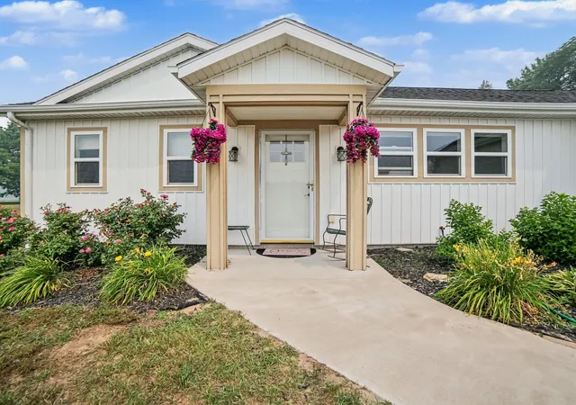 Photo 2 of Single family home for sale at 3970 W Destiny Dr, Hart Township Oceana, MI 49420 | MLS# 67026036901 | Listing updated on 2026-07-17