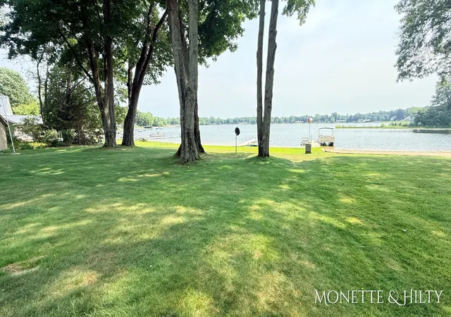 Photo 4 of Single family home for sale at 2883 Lakeshore Rd, Twin Lake, MI 49457 | MLS# 71026036906 | Listing updated on 2026-09-15