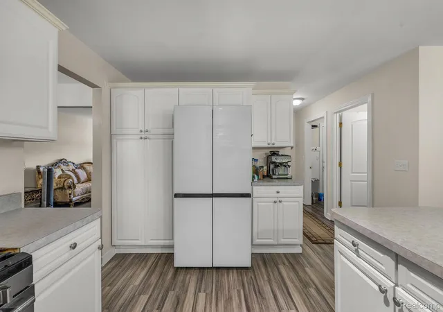 Photo 4 of Single family home for sale at 26923 Pepperwood Dr, Woodhaven, MI 48183 | MLS# 20261055470 | Listing updated on 2026-08-08