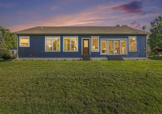 4th image of 3365 Old Kawkawlin Rd, Bay City, MI 48706 | MLS# 5050215352